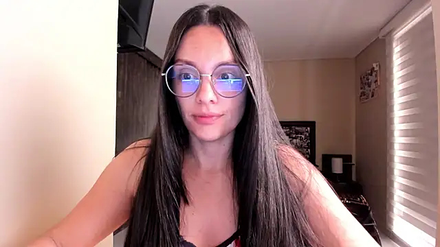 Snapshot of anabel_025 chatting on 02.25.25 anabel 025 online show from 02.25.25