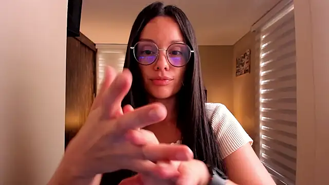 Snapshot of anabel_025 chatting on 09.10.25 anabel 025 online show from 09.10.25