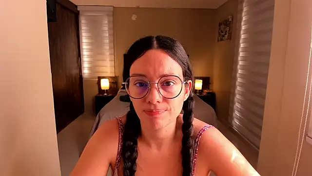 Snapshot of anabel_025 chatting on 11.11.25 anabel 025 online show from 11.11.25