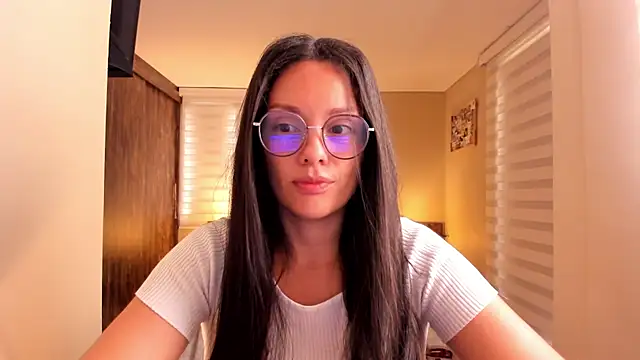 Snapshot of anabel_025 chatting on 11.29.25 anabel 025 online show from 11.29.25