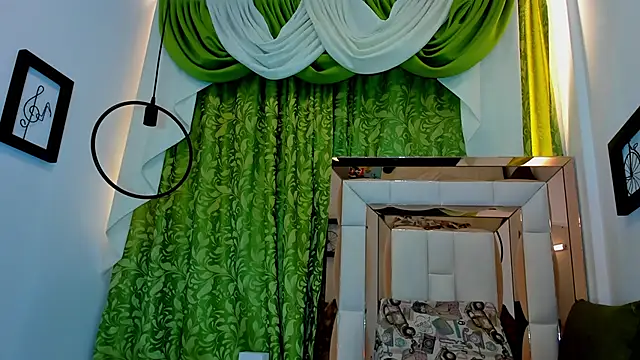 Alanna hot3 online show from 02.04.25