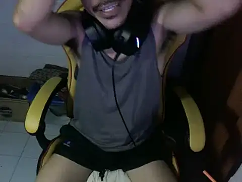 Snapshot of cloudyth1994 chatting on 09.11.25 cloudyth1994 online show from 09.11.25