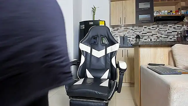 Johnnygrayson1 online show from 11.21.25