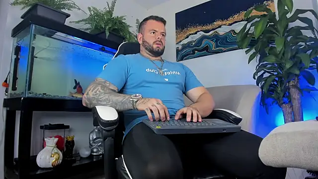 Snapshot of Johnnygrayson1 chatting on 06.23.26 Johnnygrayson1 online show from 06.23.26