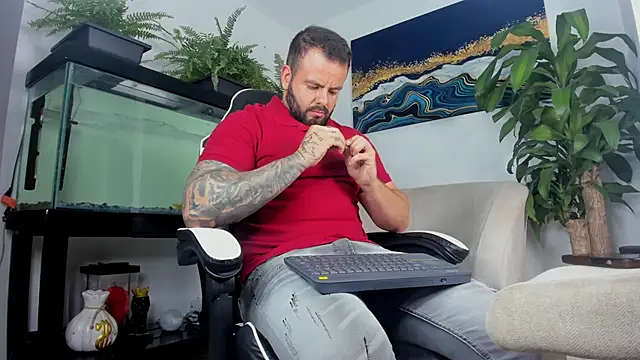 Snapshot of Johnnygrayson1 chatting on 07.02.26 Johnnygrayson1 online show from 07.02.26