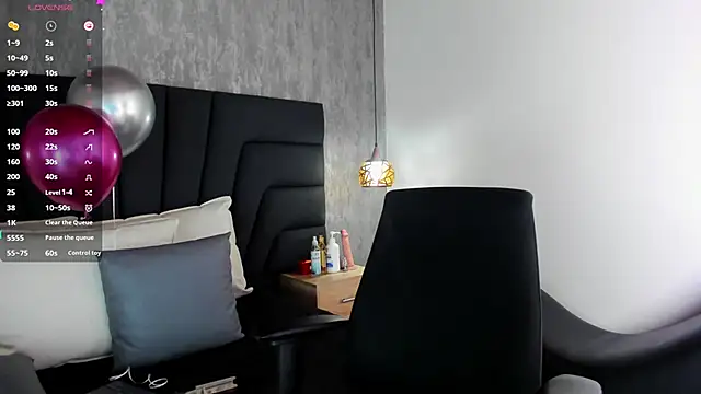 Sabrina Lennox online show from 02.15.25