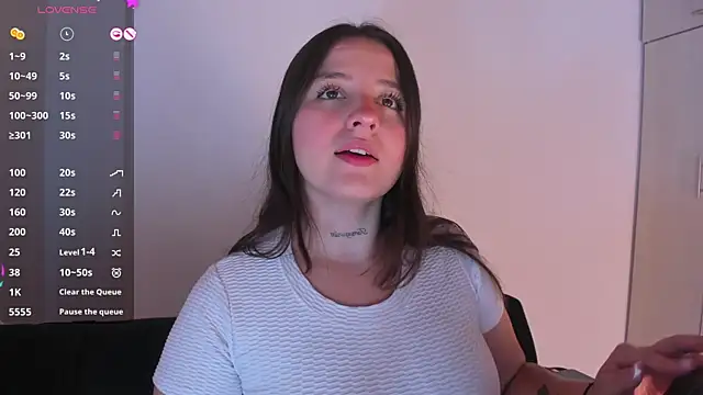 Sabrina Lennox online show from 09.09.25