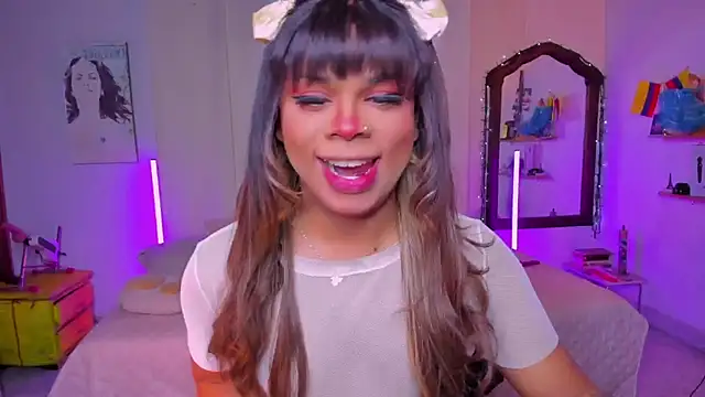 CuteRomi online show from 10.24.25