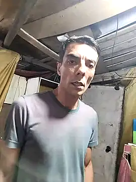 Snapshot of TJ_84 chatting on 12.19.25 TJ 84 online show from 12.19.25