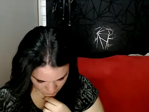 love and Lust online show from 01.28.25