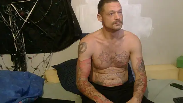 TheOneYouLove69 online show from 12.20.25