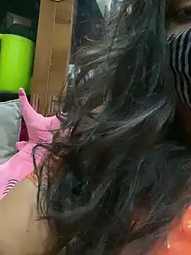 Snapshot of HaaniKaur chatting on 03.06.25 HaaniKaur online show from 03.06.25