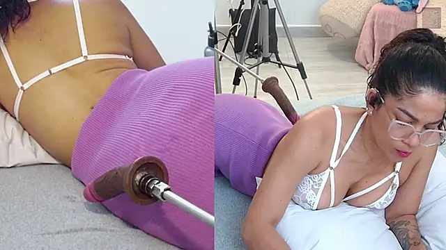 Snapshot of sara_smith45 chatting on 03.25.26 sara smith45 online show from 03.25.26