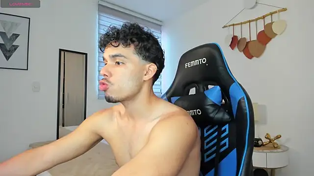 mateoleonee online show from 02.22.25