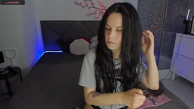 CassieEvans online show from 05.06.26