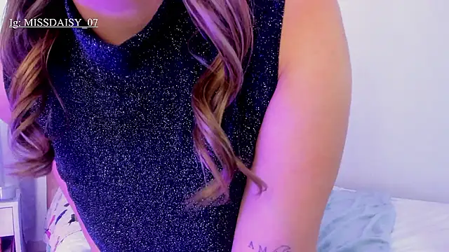 Snapshot of Daisy_Brown01 chatting on 12.01.24 Daisy Brown01 online show from 12.01.24