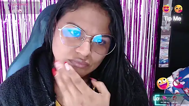 SweetAlmaa online show from 02.26.26