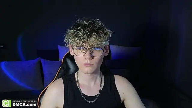 Snapshot of Keytaro chatting on 03.09.26 Keytaro online show from 03.09.26