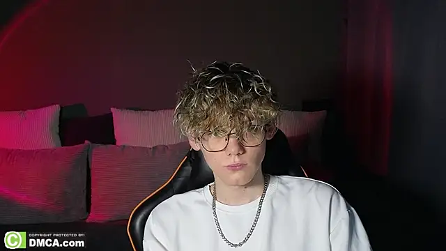 Snapshot of Keytaro chatting on 03.13.26 Keytaro online show from 03.13.26