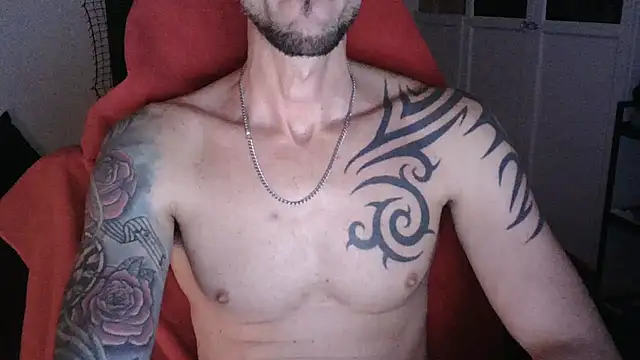 Snapshot of gabrielsaiyann chatting on 11.21.25 gabrielsaiyann online show from 11.21.25