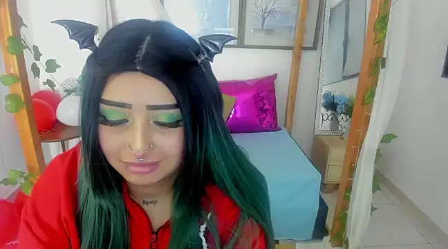 Snapshot of lussyevans24 chatting on 02.19.25 lussyevans24 online show from 02.19.25