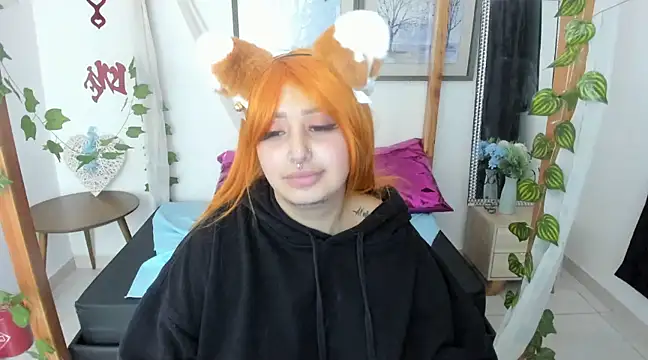 Snapshot of lussyevans24 chatting on 03.09.25 lussyevans24 online show from 03.09.25