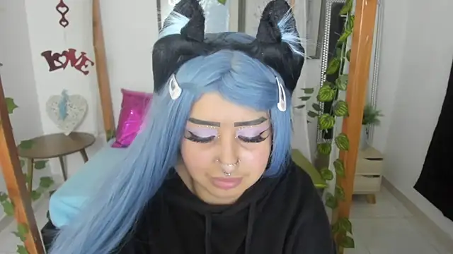 Snapshot of lussyevans24 chatting on 03.15.25 lussyevans24 online show from 03.15.25