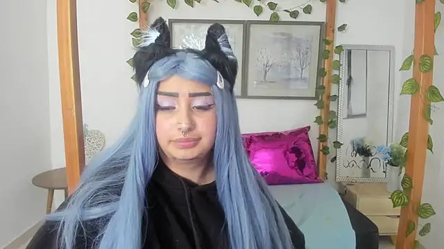 Snapshot of lussyevans24 chatting on 03.17.25 lussyevans24 online show from 03.17.25