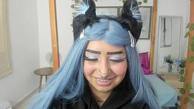 Snapshot of lussyevans24 chatting on 03.18.25 lussyevans24 online show from 03.18.25