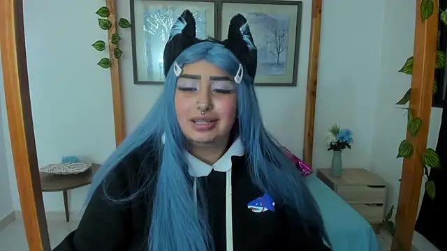 Snapshot of lussyevans24 chatting on 03.21.25 lussyevans24 online show from 03.21.25