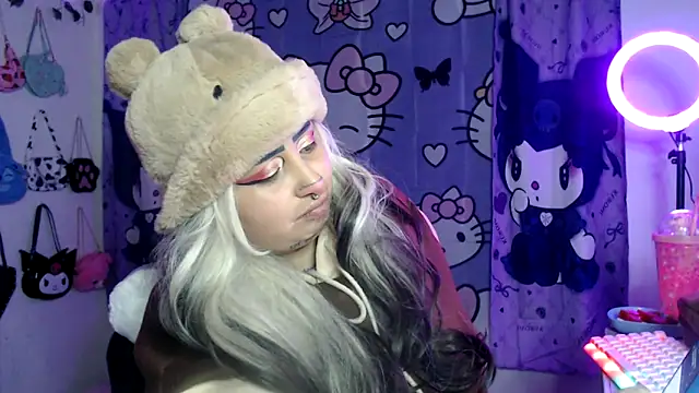 Snapshot of lussyevans24 chatting on 09.13.25 lussyevans24 online show from 09.13.25