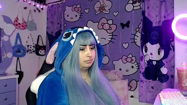 Snapshot of lussyevans24 chatting on 10.06.25 lussyevans24 online show from 10.06.25