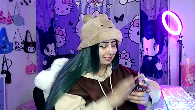 Snapshot of lussyevans24 chatting on 10.26.25 lussyevans24 online show from 10.26.25