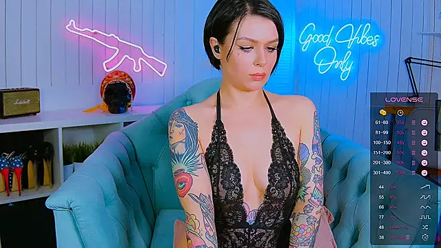 My toys pink online show from 03.17.25