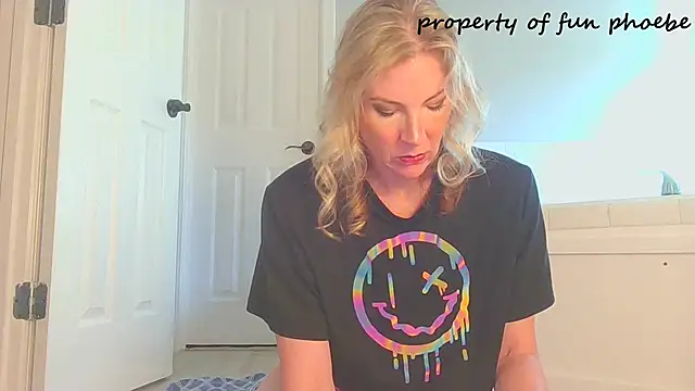 Fun Phoebe online show from 04.21.26
