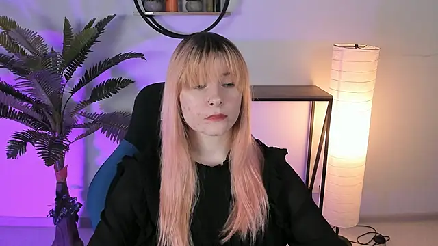 LexiWenford online show from 02.24.25