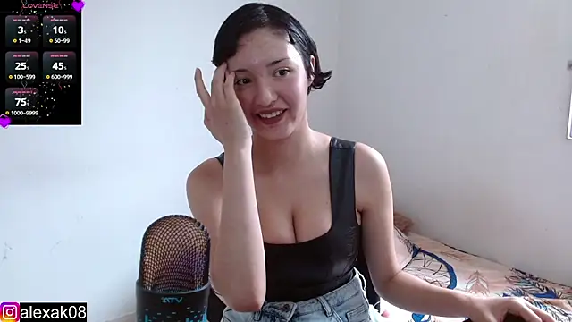 alexaa08 online show from 02.19.25