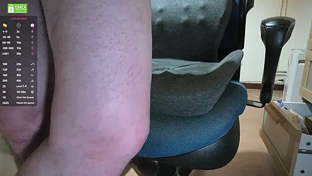 Papi Loveclits online show from 04.29.26