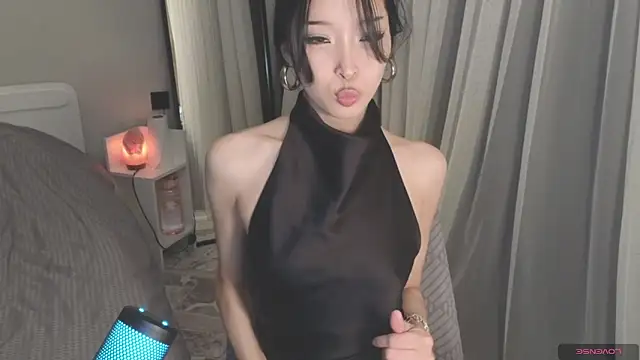 Snapshot of fairy_di chatting on 04.04.26 fairy di online show from 04.04.26