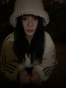 Snapshot of Asia-Melody chatting on 02.21.25 Asia-Melody online show from 02.21.25