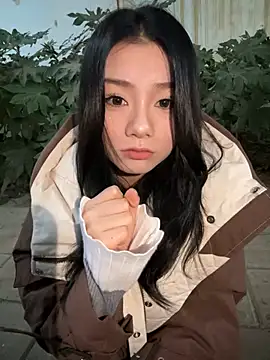 Snapshot of Asia-Melody chatting on 02.22.25 Asia-Melody online show from 02.22.25