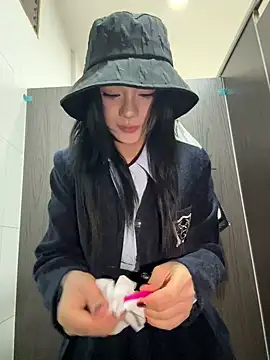 Snapshot of Asia-Melody chatting on 03.15.25 Asia-Melody online show from 03.15.25