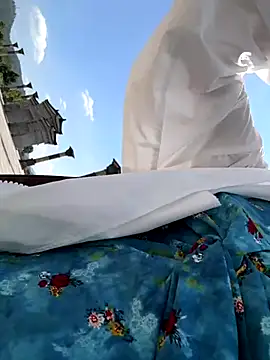 Snapshot of Asia-Melody chatting on 10.10.25 Asia-Melody online show from 10.10.25