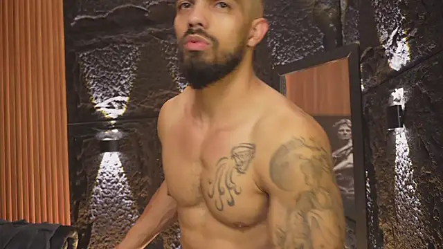 DannSaenz online show from 10.11.25