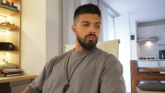 DannSaenz online show from 11.10.25