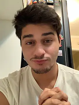 Snapshot of Eggsyapel chatting on 10.14.25 Eggsyapel online show from 10.14.25