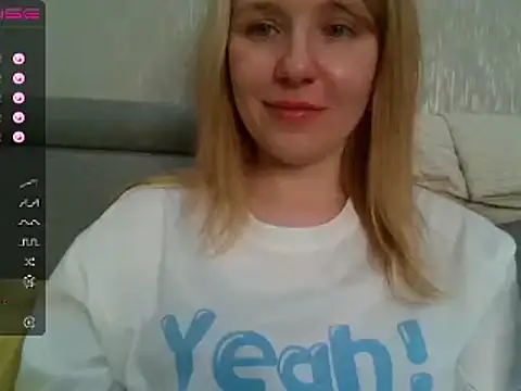 Snapshot of urbadkitty chatting on 01.06.25 urbadkitty online show from 01.06.25