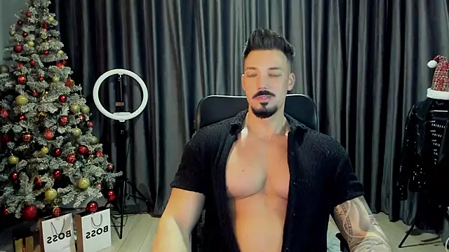 Snapshot of HaydenSpearss chatting on 12.14.25 HaydenSpearss online show from 12.14.25