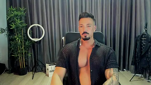 Snapshot of HaydenSpearss chatting on 06.17.26 HaydenSpearss online show from 06.17.26