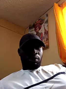 Snapshot of ClinDi chatting on 03.10.25 ClinDi online show from 03.10.25